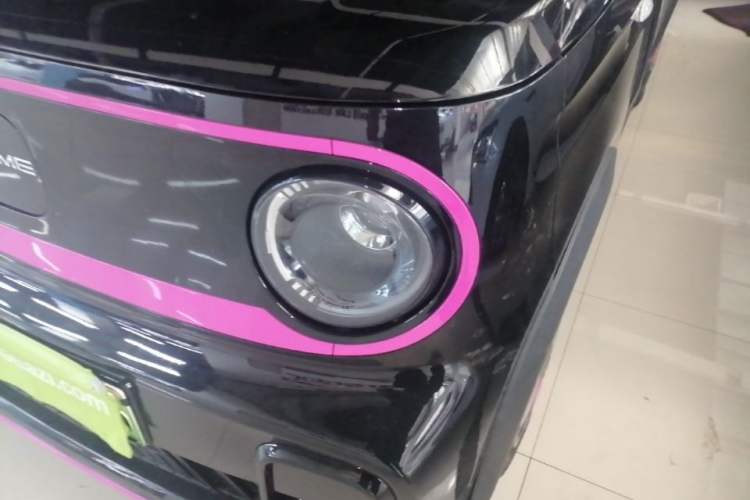Used Geely Galaxy Panda 2025 210km Panda Kart Left Front Headlight
