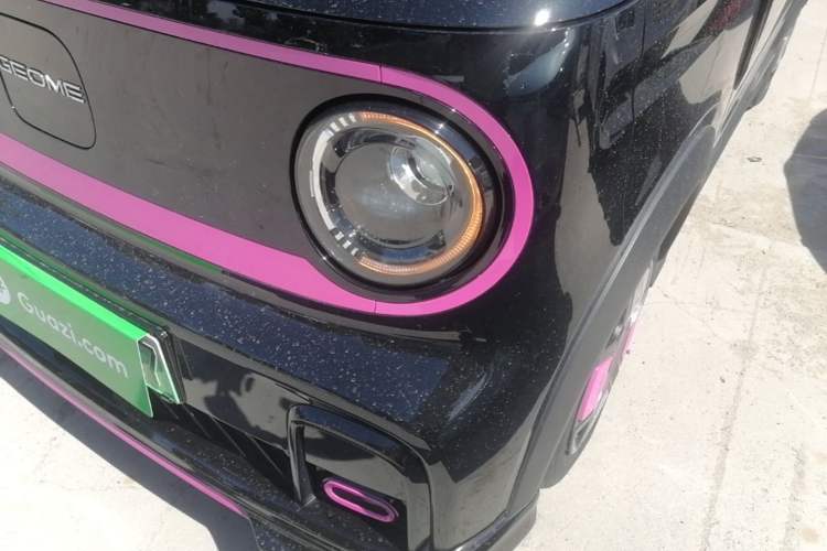 Used Geely Galaxy Panda 2025 210km Panda Kart Left Front Headlight