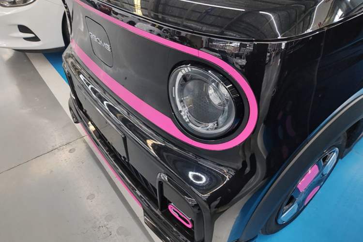 Used Geely Galaxy Panda 2025 210km Panda Kart Left Front Headlight
