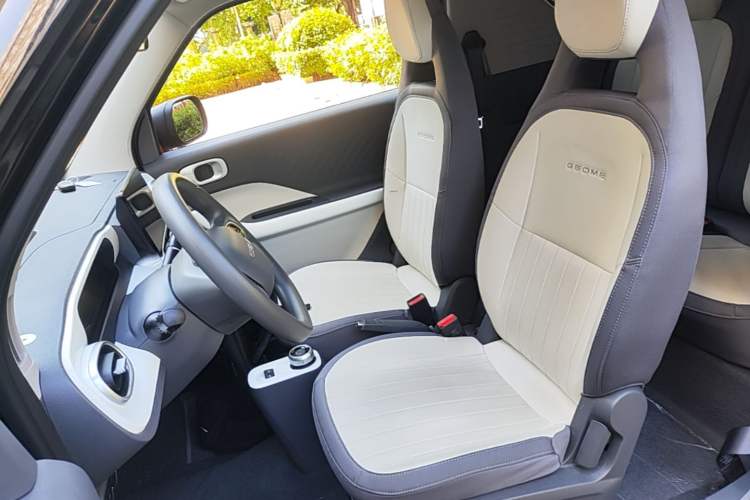 Used Geely Galaxy Panda 2025 210km Panda Kart Left Front Seat