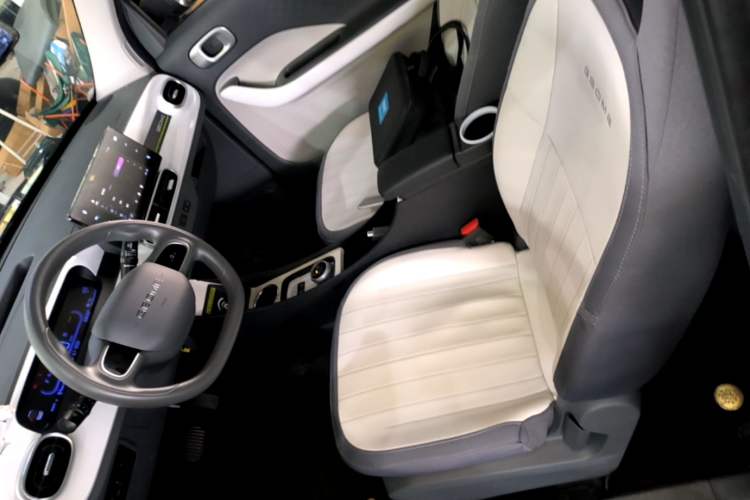 Used Geely Galaxy Panda 2025 210km Panda Kart Left Front Seat