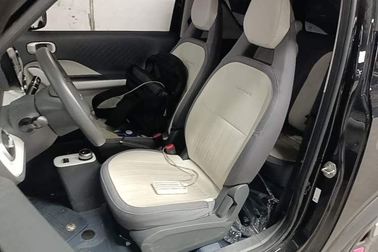 Used Geely Galaxy Panda 2025 210km Panda Kart Left Front Seat
