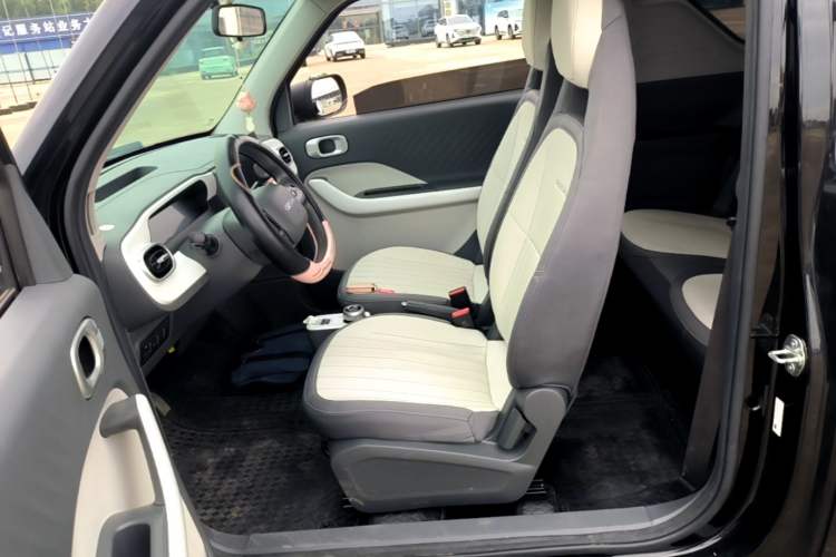 Used Geely Galaxy Panda 2025 210km Panda Kart Left Front Seat
