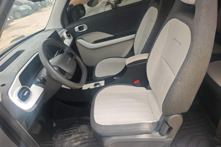 Used Geely Galaxy Panda 2025 210km Panda Kart Left Front Seat