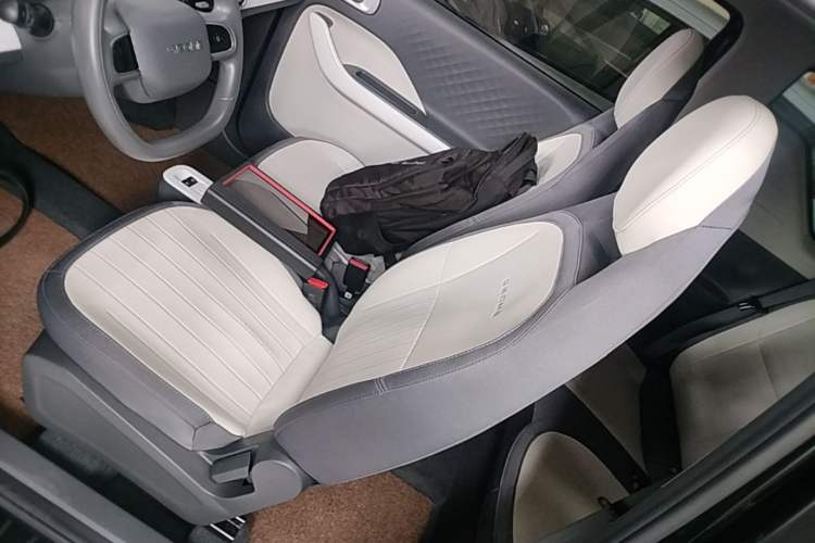Used Geely Galaxy Panda 2025 210km Panda Kart Left Front Seat