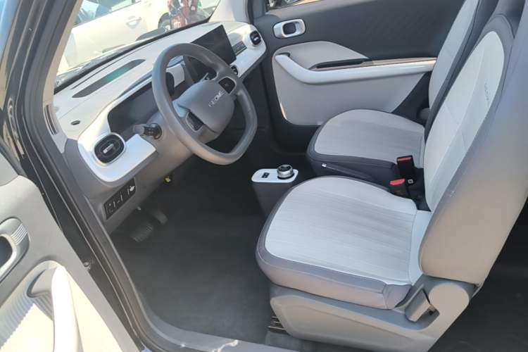 Used Geely Galaxy Panda 2025 210km Panda Kart Left Front Seat