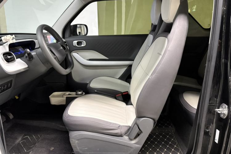 Used Geely Galaxy Panda 2025 210km Panda Kart Left Front Seat