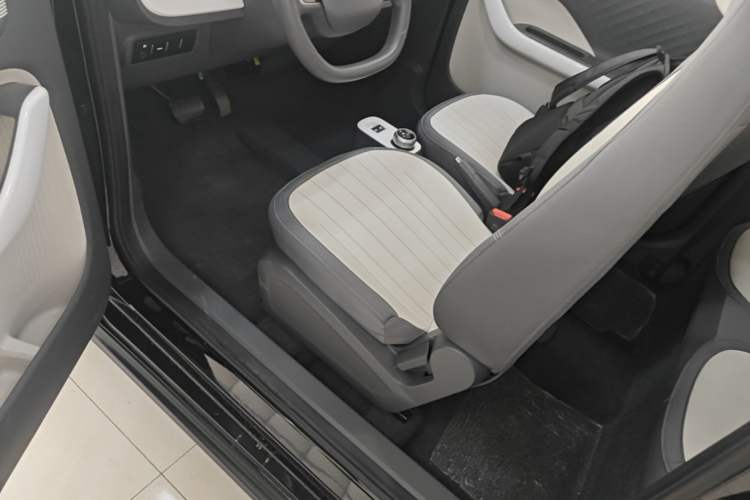 Used Geely Galaxy Panda 2025 210km Panda Kart Left Front Seat