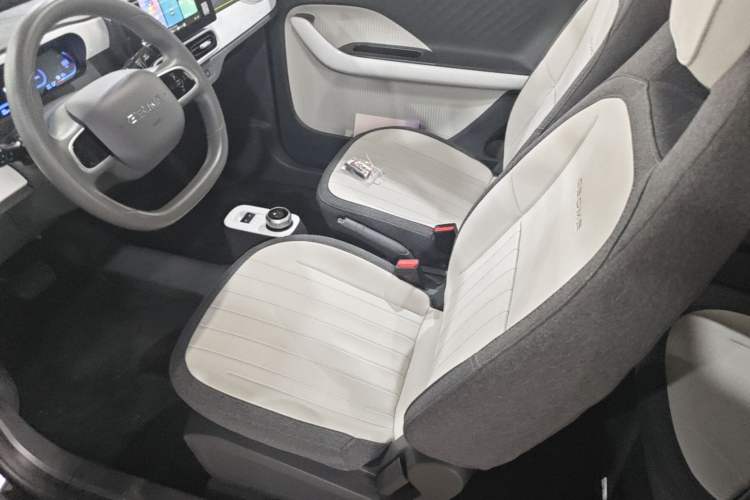 Used Geely Galaxy Panda 2025 210km Panda Kart Left Front Seat