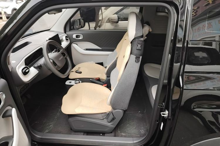 Used Geely Galaxy Panda 2025 210km Panda Kart Left Front Seat