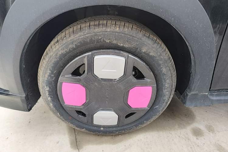 Used Geely Galaxy Panda 2025 210km Panda Kart Left Front Wheel Hub