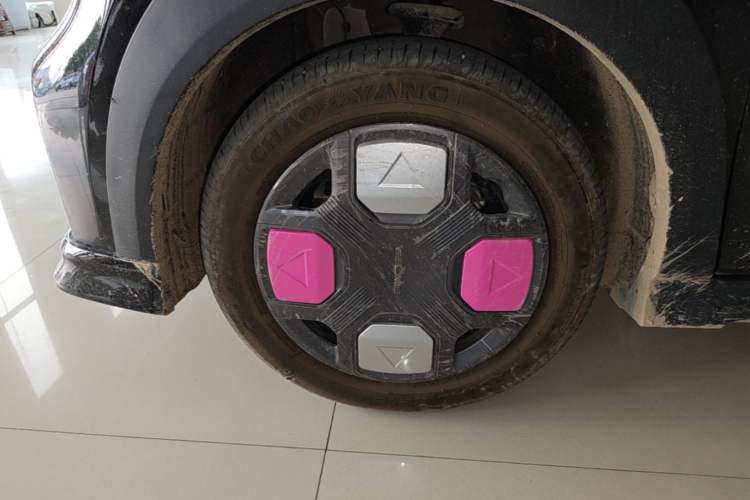 Used Geely Galaxy Panda 2025 210km Panda Kart Left Front Wheel Hub