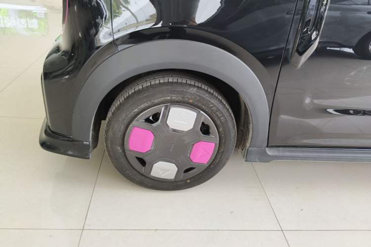 Used Geely Galaxy Panda 2025 210km Panda Kart Left Front Wheel Hub