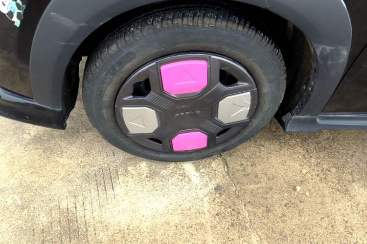 Used Geely Galaxy Panda 2025 210km Panda Kart Left Front Wheel Hub