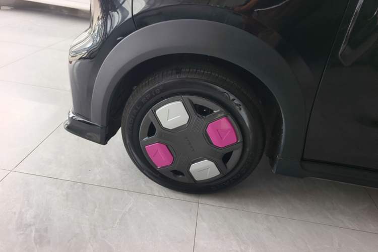 Used Geely Galaxy Panda 2025 210km Panda Kart Left Front Wheel Hub