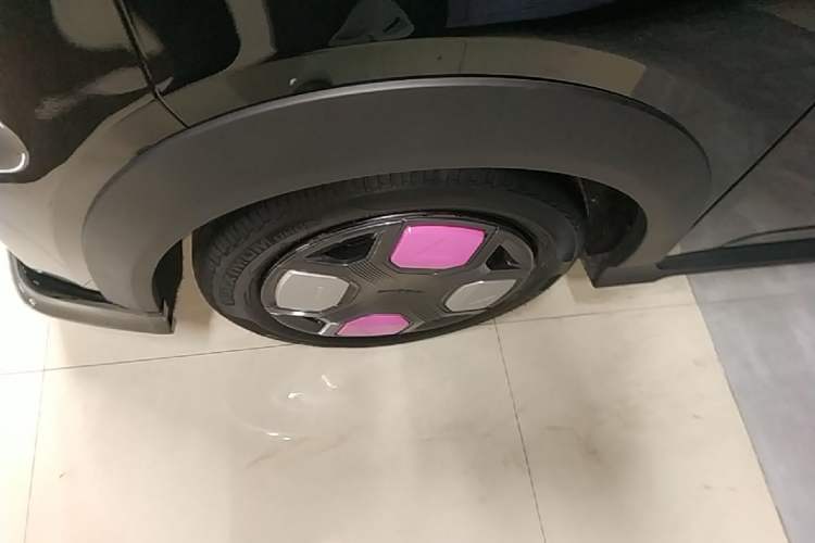 Used Geely Galaxy Panda 2025 210km Panda Kart Left Front Wheel Hub