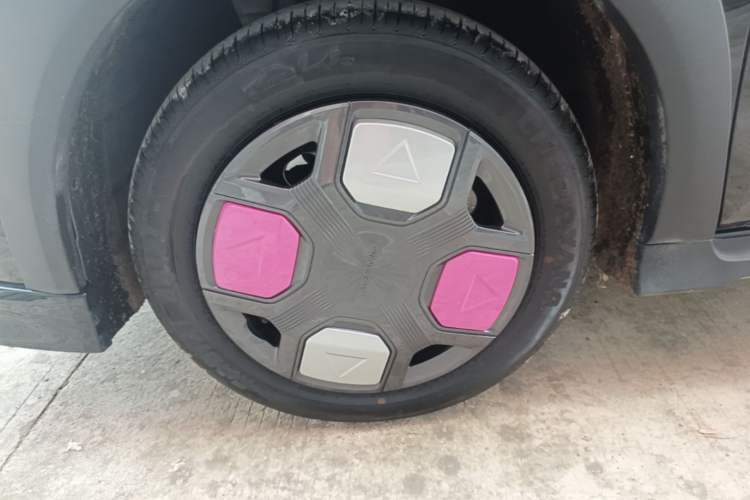 Used Geely Galaxy Panda 2025 210km Panda Kart Left Front Wheel Hub