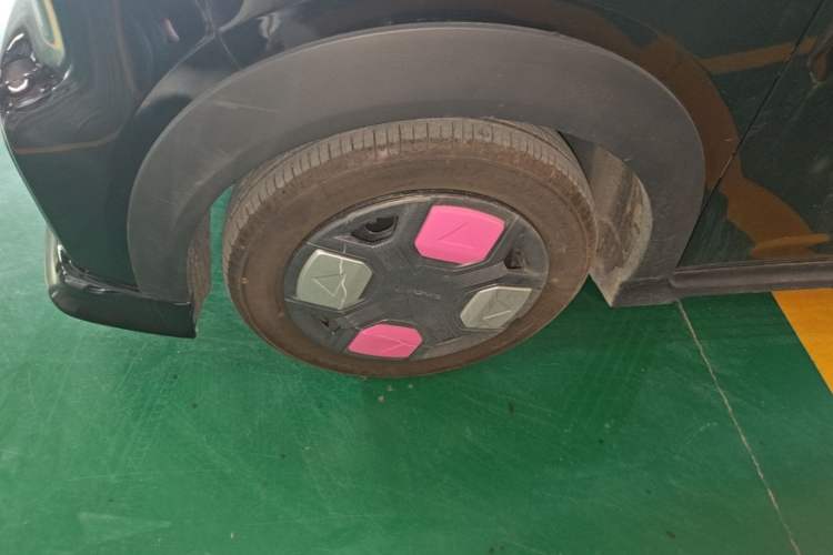 Used Geely Galaxy Panda 2025 210km Panda Kart Left Front Wheel Hub