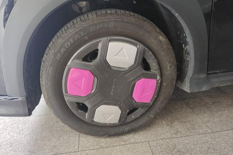 Used Geely Galaxy Panda 2025 210km Panda Kart Left Front Wheel Hub