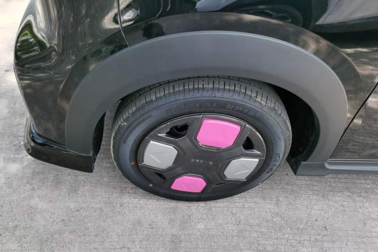 Used Geely Galaxy Panda 2025 210km Panda Kart Left Front Wheel Hub