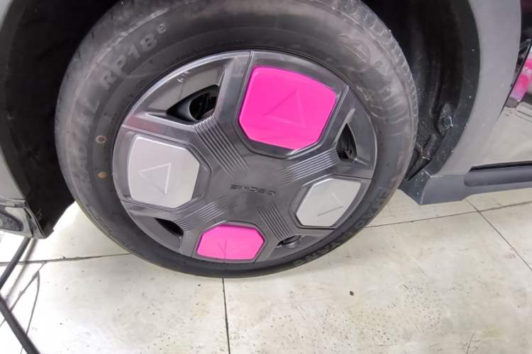 Used Geely Galaxy Panda 2025 210km Panda Kart Left Front Wheel Hub