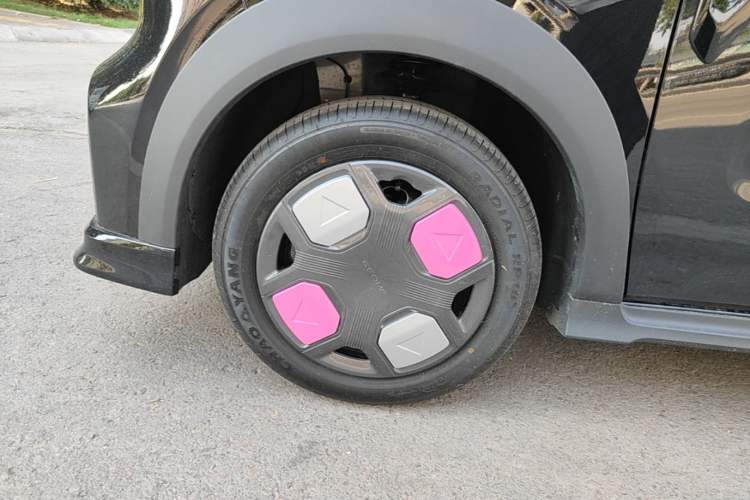 Used Geely Galaxy Panda 2025 210km Panda Kart Left Front Wheel Hub