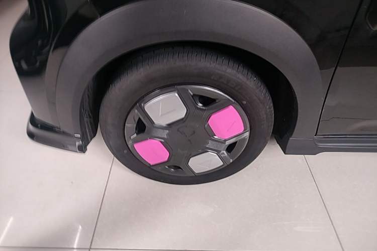 Used Geely Galaxy Panda 2025 210km Panda Kart Left Front Wheel Hub