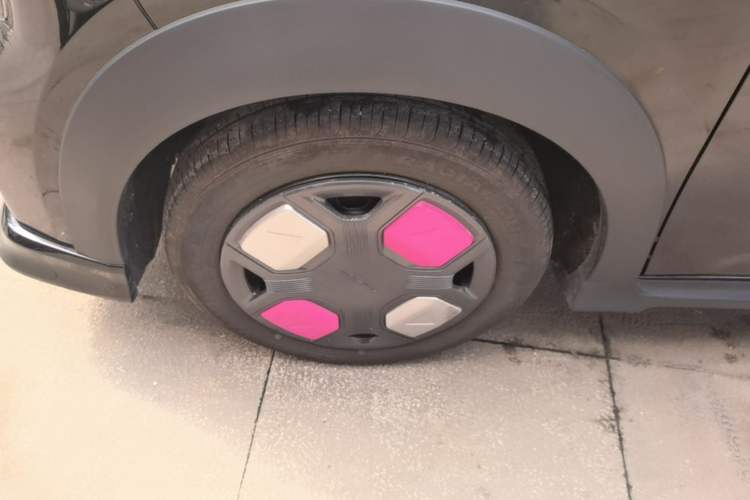 Used Geely Galaxy Panda 2025 210km Panda Kart Left Front Wheel Hub