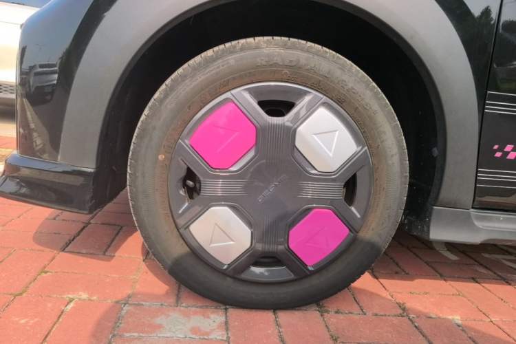 Used Geely Galaxy Panda 2025 210km Panda Kart Left Front Wheel Hub