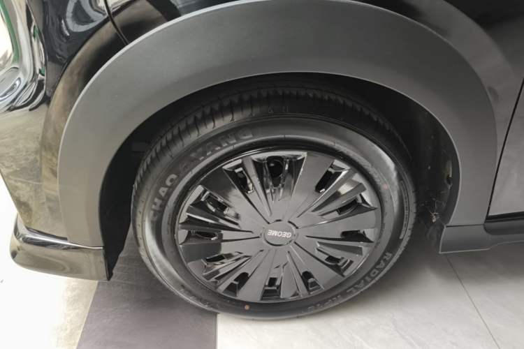 Used Geely Galaxy Panda 2025 210km Panda Kart Left Front Wheel Hub