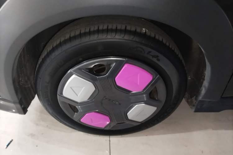 Used Geely Galaxy Panda 2025 210km Panda Kart Left Front Wheel Hub