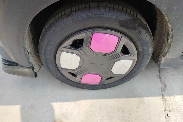 Used Geely Galaxy Panda 2025 210km Panda Kart Left Front Wheel Hub