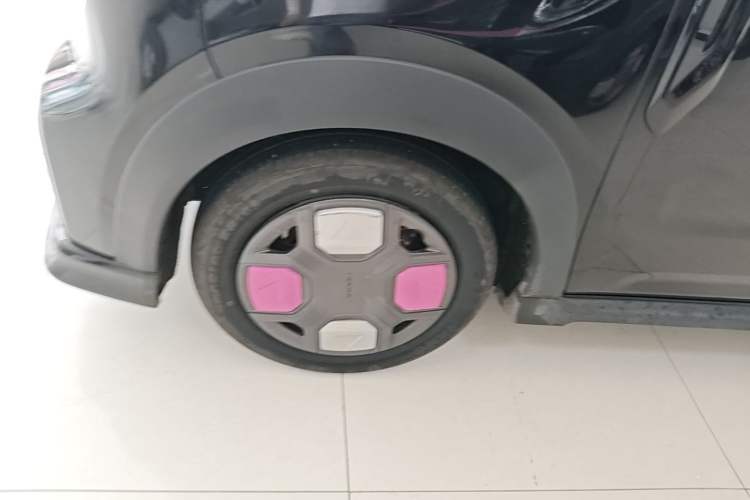 Used Geely Galaxy Panda 2025 210km Panda Kart Left Front Wheel Hub