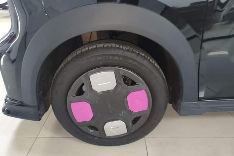 Used Geely Galaxy Panda 2025 210km Panda Kart Left Front Wheel Hub