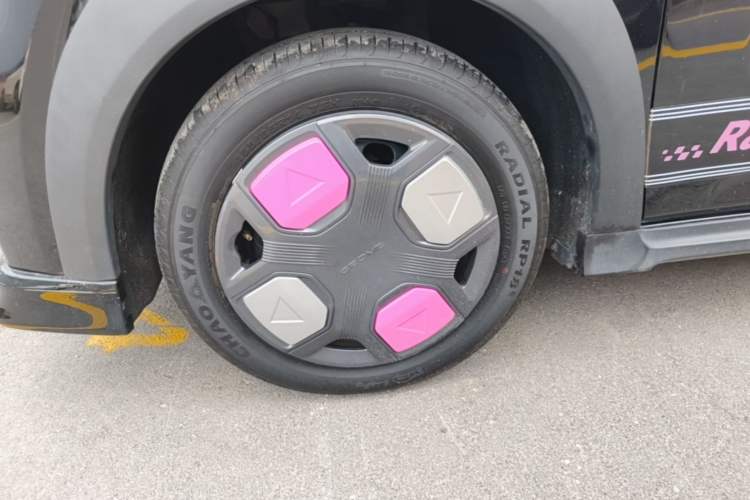 Used Geely Galaxy Panda 2025 210km Panda Kart Left Front Wheel Hub