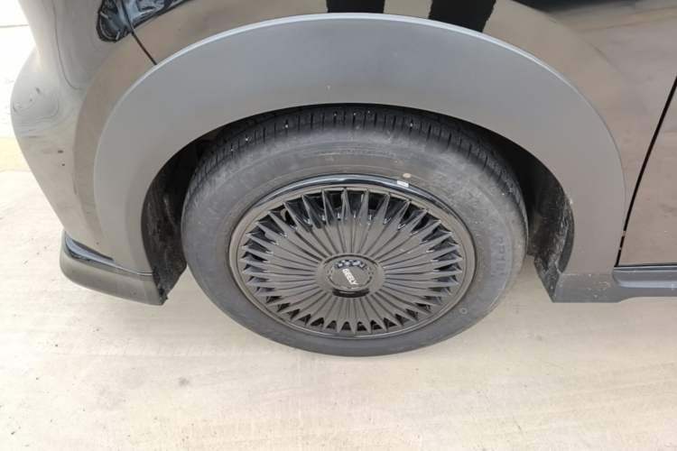 Used Geely Galaxy Panda 2025 210km Panda Kart Left Front Wheel Hub