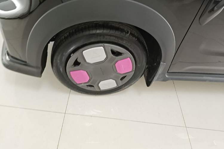 Used Geely Galaxy Panda 2025 210km Panda Kart Left Front Wheel Hub