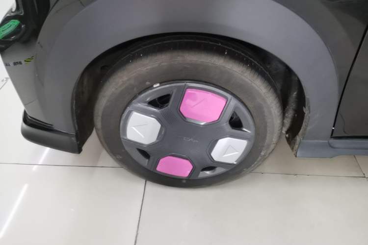Used Geely Galaxy Panda 2025 210km Panda Kart Left Front Wheel Hub