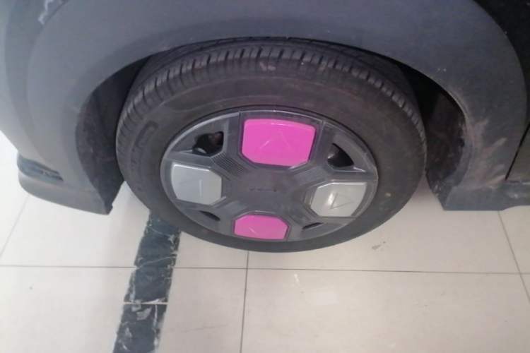 Used Geely Galaxy Panda 2025 210km Panda Kart Left Front Wheel Hub