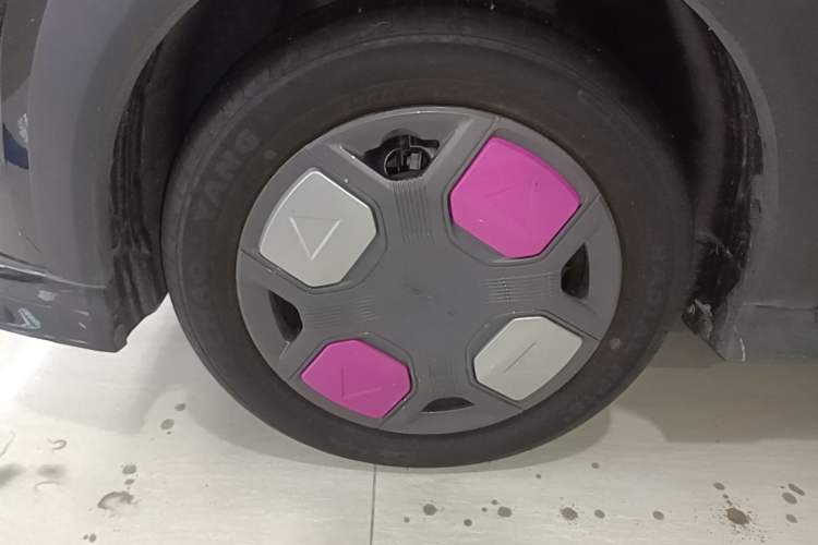 Used Geely Galaxy Panda 2025 210km Panda Kart Left Front Wheel Hub