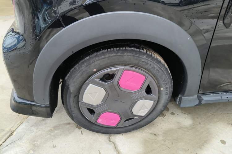 Used Geely Galaxy Panda 2025 210km Panda Kart Left Front Wheel Hub