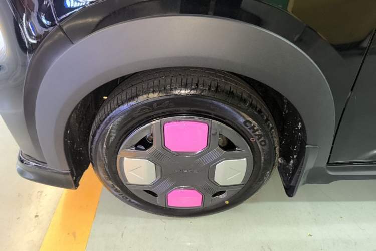 Used Geely Galaxy Panda 2025 210km Panda Kart Left Front Wheel Hub