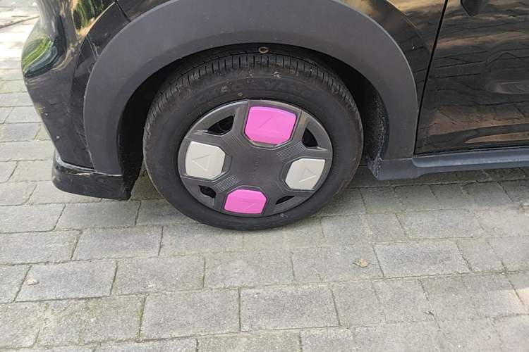 Used Geely Galaxy Panda 2025 210km Panda Kart Left Front Wheel Hub