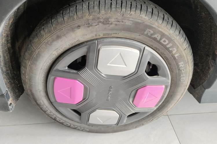 Used Geely Galaxy Panda 2025 210km Panda Kart Left Front Wheel Hub