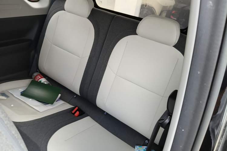 Used Geely Galaxy Panda 2025 210km Panda Kart Left Rear Seat