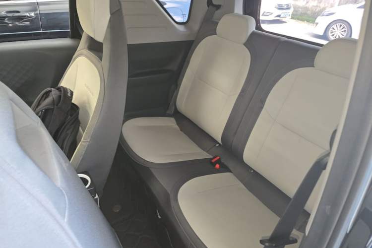 Used Geely Galaxy Panda 2025 210km Panda Kart Left Rear Seat