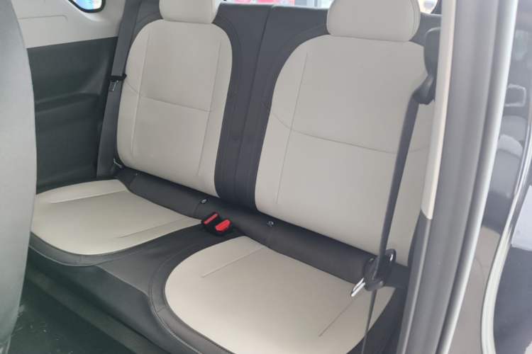 Used Geely Galaxy Panda 2025 210km Panda Kart Left Rear Seat