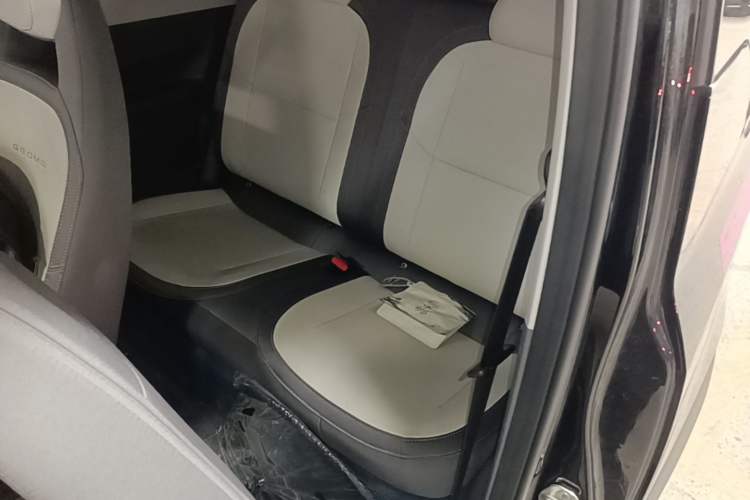 Used Geely Galaxy Panda 2025 210km Panda Kart Left Rear Seat