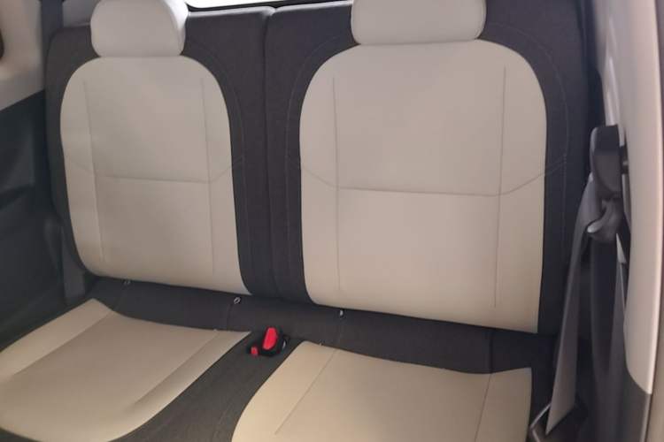 Used Geely Galaxy Panda 2025 210km Panda Kart Left Rear Seat
