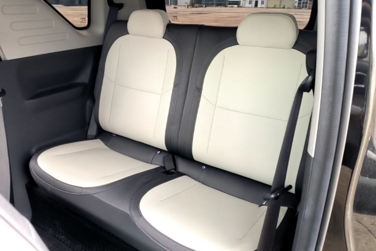 Used Geely Galaxy Panda 2025 210km Panda Kart Left Rear Seat
